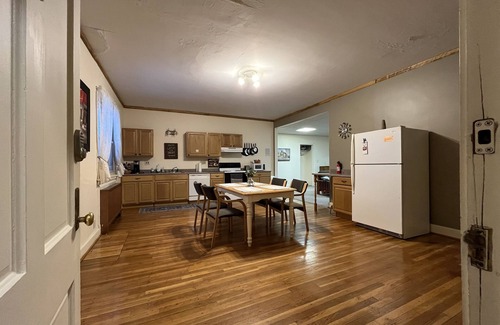 DuBois Apartment | Timeless Elegance: 1 BR Haven in Historic Home