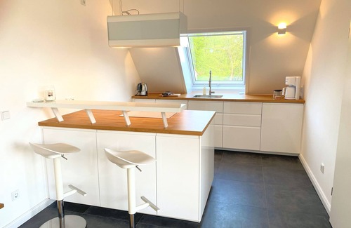 Gross Timmendorf Apartment | Timmenhus - Große Ferienwohnung mit 3 Schlafzimmern und Terrasse am Feldrand