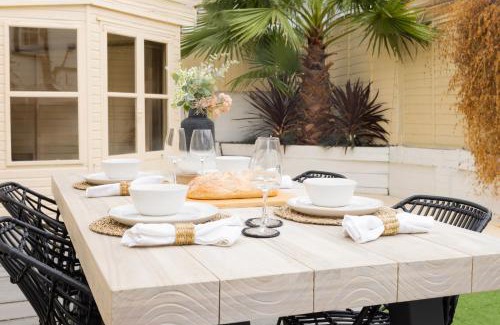 Ferndale Apartment | Tintern Apartment - Clapham