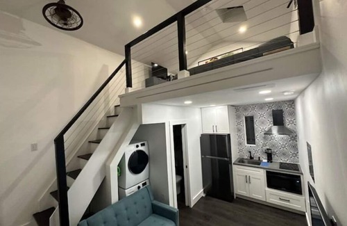 Morrisville House | Tiny Home 6 Minutes From Raleigh Durham Airport