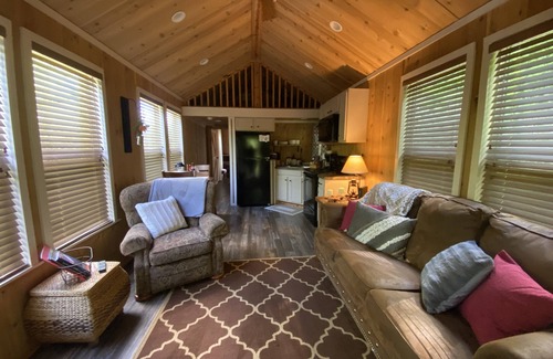 Stecoah Cottage | Tiny House Getaway