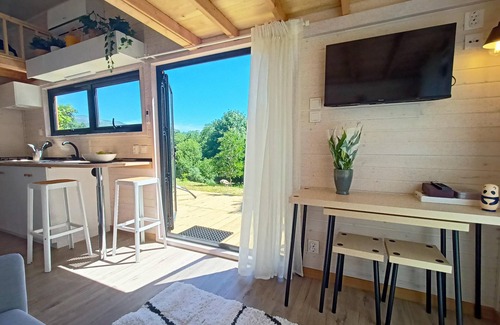 Arcos de Valdevez Cabin | Tiny House in Sabadim: Disconnect and Comfort in Nature