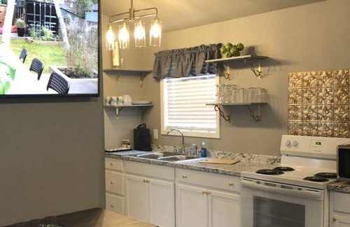 Crossett House | Tiny House No Cleaning Fee NO SMOKING NO ANIMALS