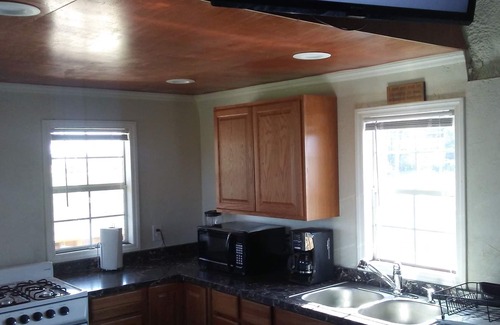 Kalispell Cabin | Tiny House sleeps 6 minutes from Glacier and Whitefish Ski Area