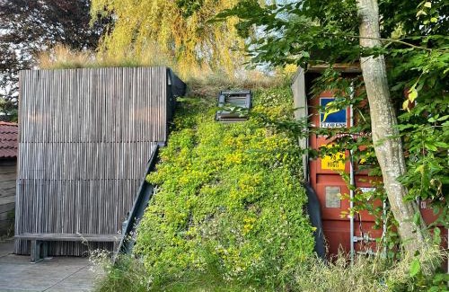 Oranjewoud House | Tiny-House van zeecontainers bij het bos