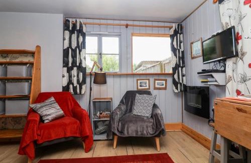 Blandford Forum House | Tiny Willow