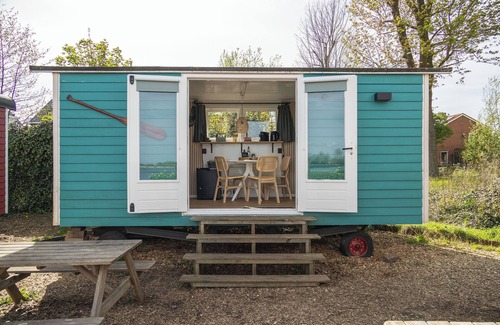 Vinkeveen Cabin | Tinyhouse Kraayennest - Lakes of Vinkeveen near Amsterdam