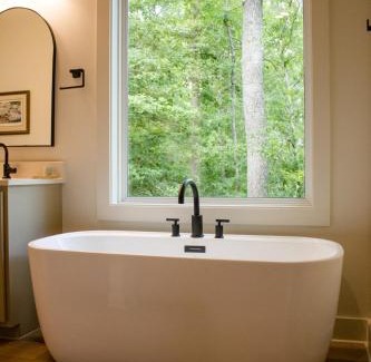 Farmerville House | Tipi Cabin Lake D'Arbonne