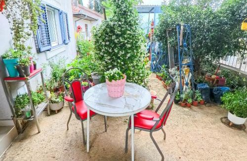 Mrcevac Apartment | Tivat Garden Apartments - Near Airport & Beach, Quiet Stay