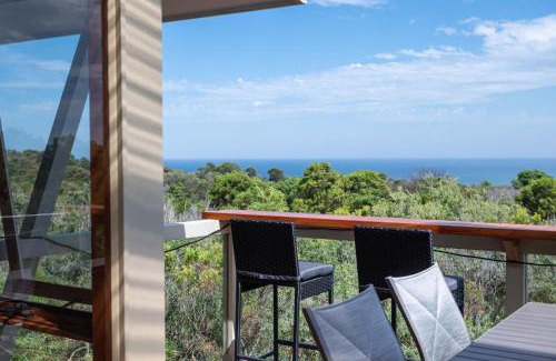 Cape Schanck Villa | TJ's Tree House with Ocean Views