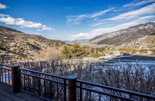 Emigrant House | Tom Miner Creek Main House