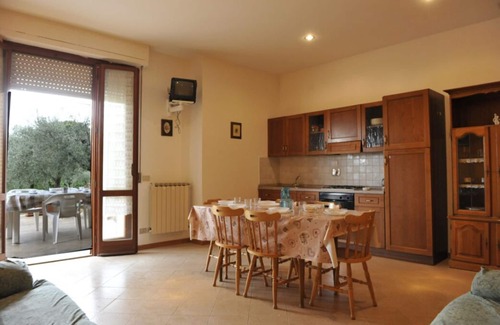 Tuoro sul Trasimeno Apartment | Tommaso 5 - Three Bedroom Apartment, Sleeps 6