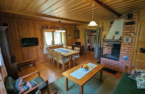 Solleron Cabin | 'Tomtebo' - Cosy lake view cabin in Gesunda, Mora