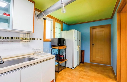 Koda-gol House | Tongyeong Santa Lucia Pension
