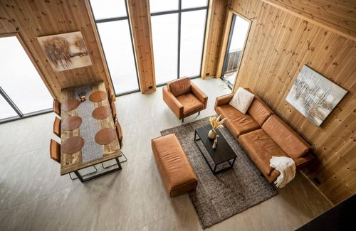 Stryn House | Tonningssætra Mountain Lodge