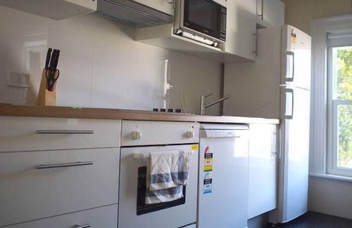 South Hobart Apartment | Toogooloowa about Davey 6