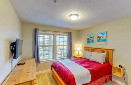 Westport Apartment | Top Floor - All The Views - 2 Bed 2 Bath Apartment in Westport