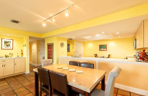 Midtown Condo | Top floor amazing view Toms Chicken Coop awaits your next stay. Best value