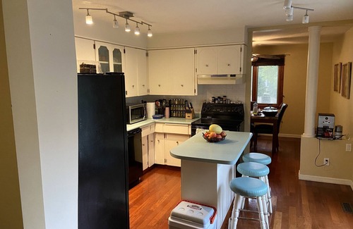 St. Albert House | Top floor suite