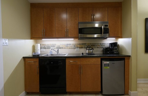 Winter Park Condo | Top Floor with Beautiful Views! Great location! New Luxurious Sleeper Sofa!
