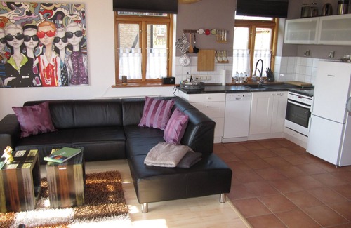 Kneese Dorf House | TOP: Holiday house in a fantastic location, large nature plot, close to Schaalsee.