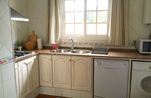 El Palmar House | Top house with pool in a large garden. Kitchen with dishwasher