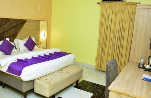 Asaba Hotel | Top Rank Hotel Galaxy Asaba