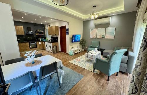 Sheikh Zayed City Apartment | Top rated 1 BR with private garden in Karma Sheikh Zayed - only families & single travelers
