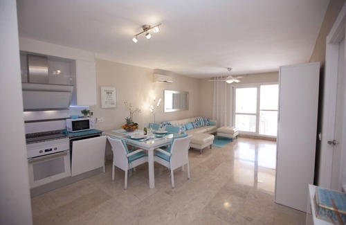 Almerimar Apartment | ✅TOP STAY 🥇LUXURY APARTMENT/Sea-Marina ⛱ 🏌️‍♂️🌴views/🆓wi-fi/airco/dishw