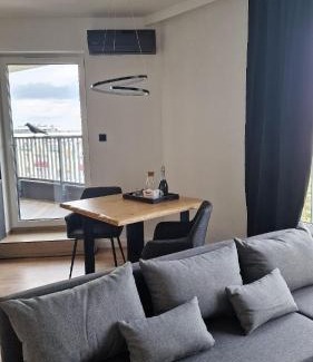 Konin Apartment | Topazowa 33