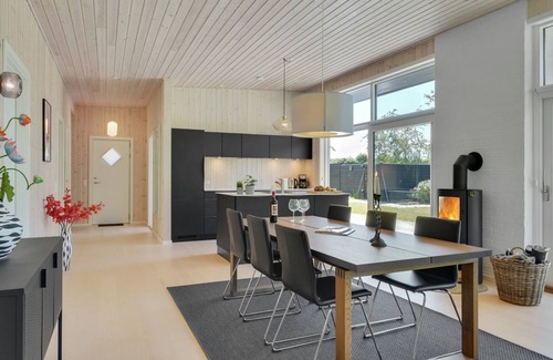 Holloselund House | "Topenga" - 300m from the sea by Interhome
