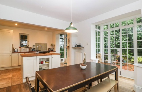 Malvern Cottage | TOR COTTAGE, family friendly in Colwall, Herefordshire