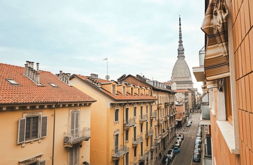 Vanchiglia Apartment | Torino Centro, La Mole House