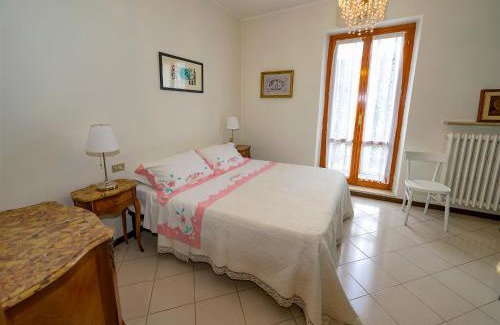 Luco dei Marsi Apartment | Torlonia: Due matrimoniali e bagno