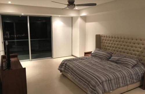 Cerritos Apartment | Torre Península
