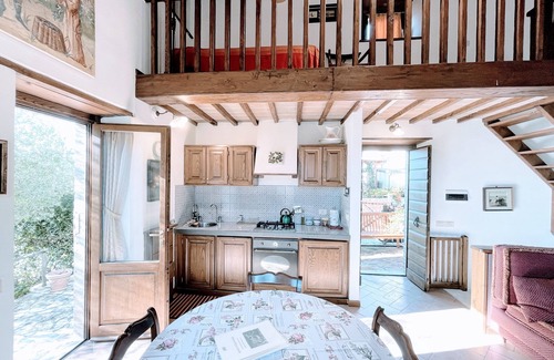 Strettura House | Torretta sleeps 5 with pool and exclusive gardens plus private verandah