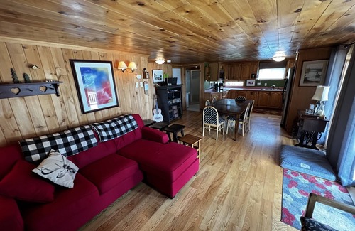 Tors Cove Cabin | Tors Cove Pond Retreat