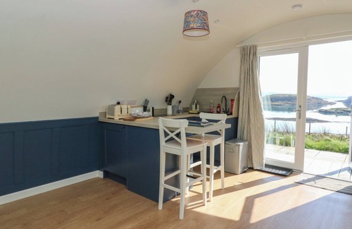 Isle of Luing Cottage | TORSA, pet friendly, with a garden in Cullipool, Isle Of Luing