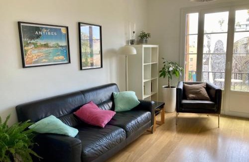 Antibes City Centre Apartment | Tortue de Mer