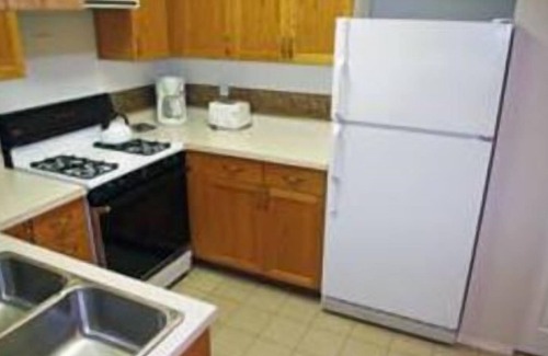 Christina Lake Hotel | Totem Motel & Resort