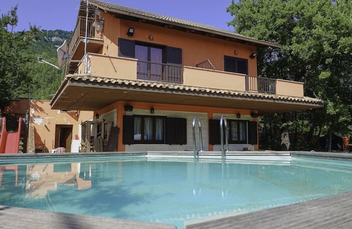 Montebello di Bertona Villa | Tourist Rentals at the Gran Sasso and Monti della Laga National Park
