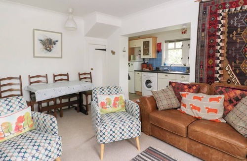 Dalmally Cottage | TOWER LODGE, pet friendly, character holiday cottage in Lochawe