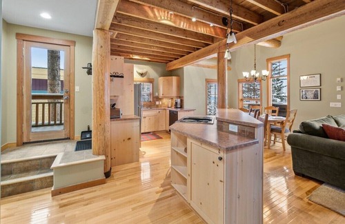 Snow Pine Estates Ski Chalet | Towering Firs | Private Hot Tub & Ski In/Ski Out