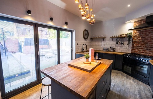 Morpeth Cottage | Town centre cottage with hot tub