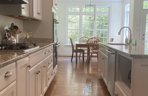 Williamsburg House | TOWN + COUNTRY 4 BR House on Capital Trail - Charles City, Williamsburg