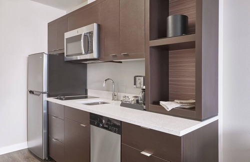 Medicine Hat Hotel | TownePlace Suites by Marriott Medicine Hat