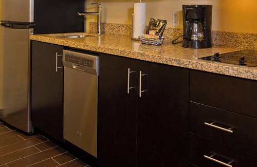 Thunder Bay Hotel | TownePlace Suites by Marriott Thunder Bay