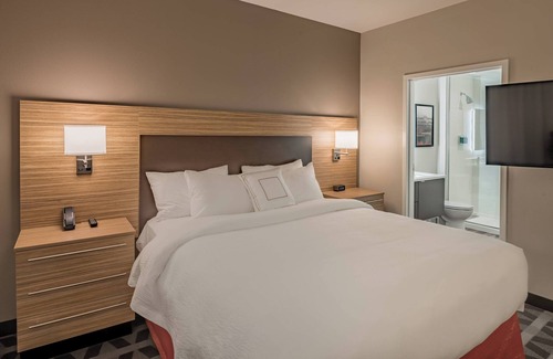Sweetbriar Hotel | TownePlace Suites by Marriott Austin South