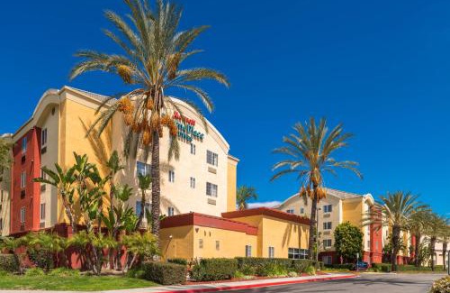 Platinum Triangle Hotel | TownePlace Suites by Marriott Anaheim Maingate Near Angel Stadium