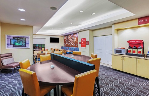 Owasso Hotel | TownePlace Suites by Marriott North Owasso